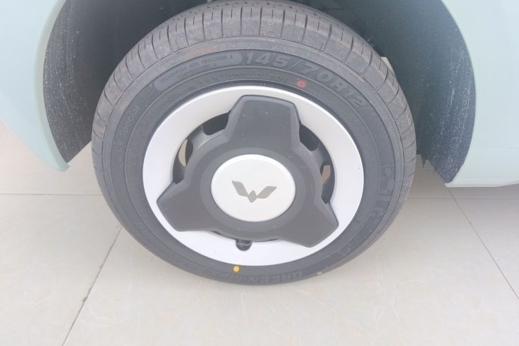 五菱汽车 宏光MINIEV 2024款 第三代 215km 青春版车身外观6008