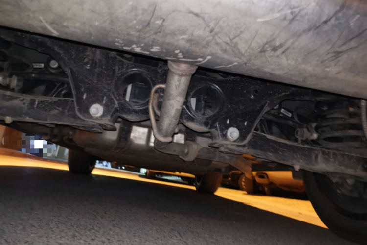 蓝电E5 PLUS 2025款 165km 长续航旅行定制版 7座局部细节9009