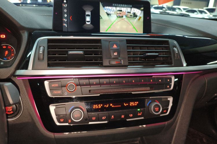 宝马3系 2018款 320Li 领先型M运动套装中控内饰16