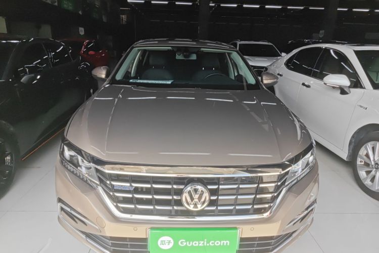 大众 帕萨特新能源 2019款 430PHEV 混动豪华版车身外观2