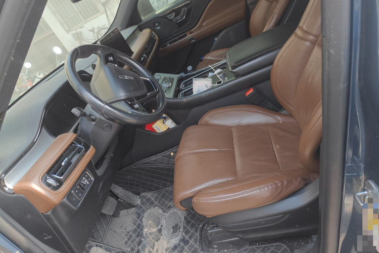 林肯 飞行家(进口) 2020款 3.0T V6全驱尊雅版中控内饰19