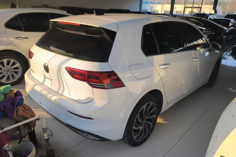 大众 高尔夫 2023款 200TSI DSG Pro车身外观7