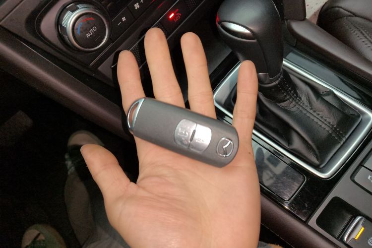 马自达CX-4 2020款 2.5L 自动四驱蓝天激情版中控内饰7001