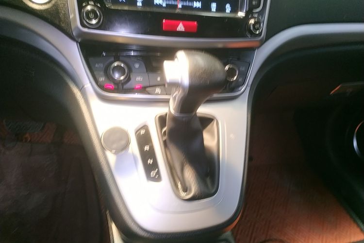 哈弗M6 2018款 改款 1.5T DCT两驱精英型中控内饰18