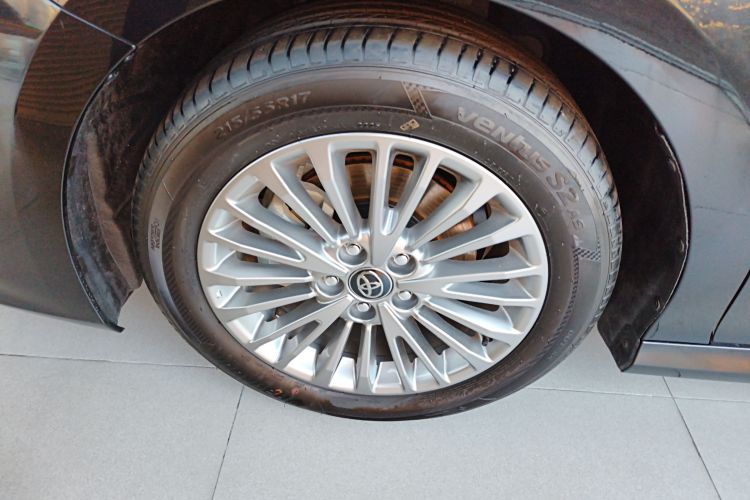 丰田 凯美瑞 2024款 双擎 2.0HGVP 豪华版车身外观6007