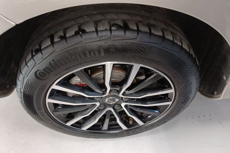 沃尔沃V40 2018款 T3 智逸版车身外观56