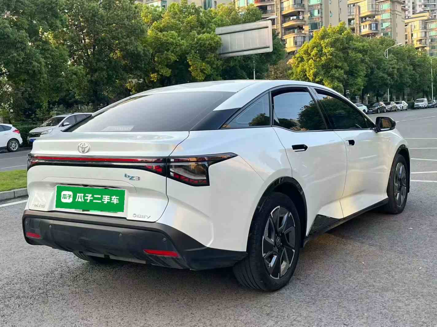 丰田bZ3 2024款 517km 精英 PRO(4)