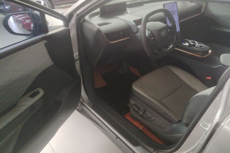 丰田bZ3 2024款 517km 精英PRO中控内饰20