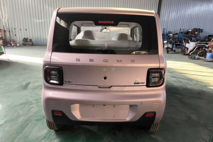 吉利银河 2024款 熊猫mini 200km 耐力熊车身外观6