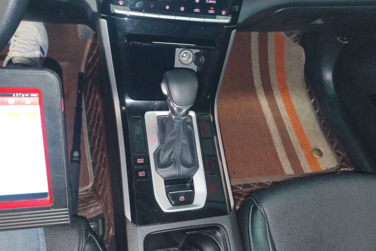 起亚K3 2021款 改款 1.5L CVT时尚版中控内饰18