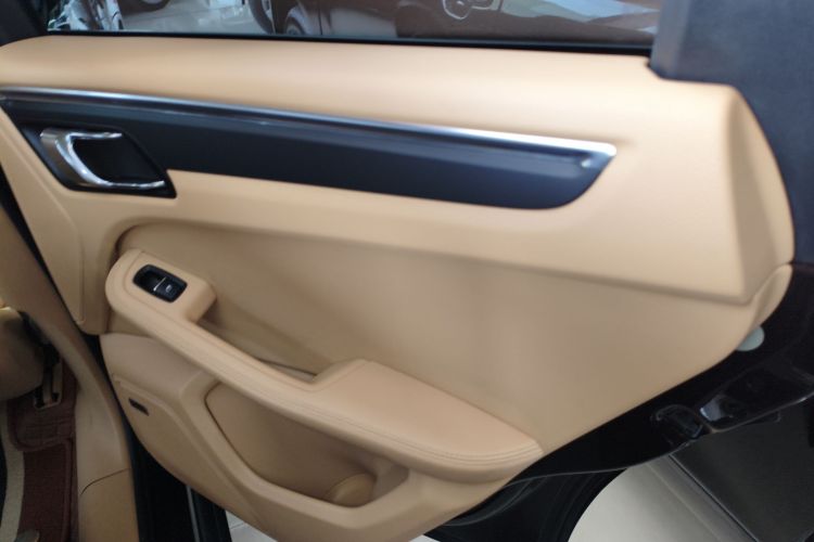 保时捷 2014款 Macan 2.0T中控内饰45