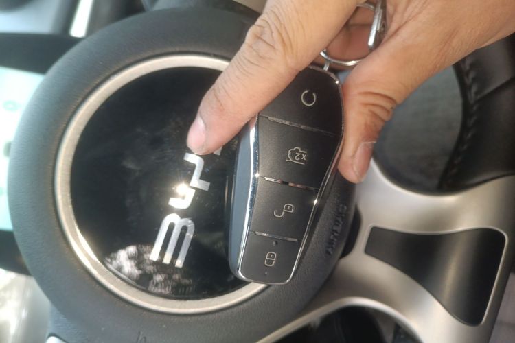 比亚迪 海豚 2025款 420km 自由版中控内饰11