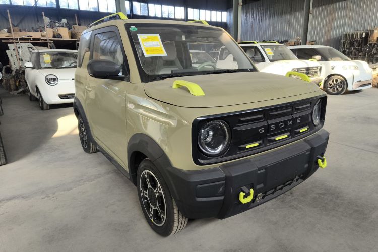 吉利银河 2025款 210km 熊猫骑士车身外观3