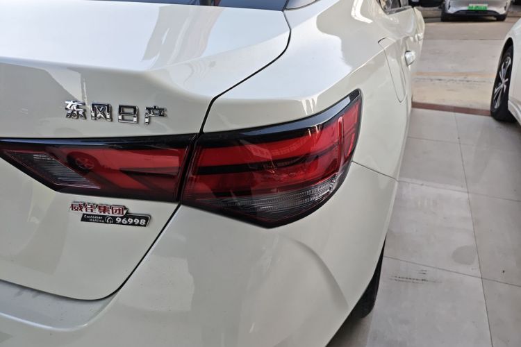 日产 轩逸 2021款 1.6L XL CVT悦享版车身外观9