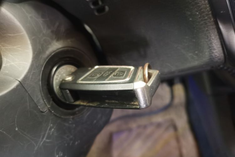 铃木 雨燕 2016款 1.5L 自动时尚型酷玩版中控内饰11