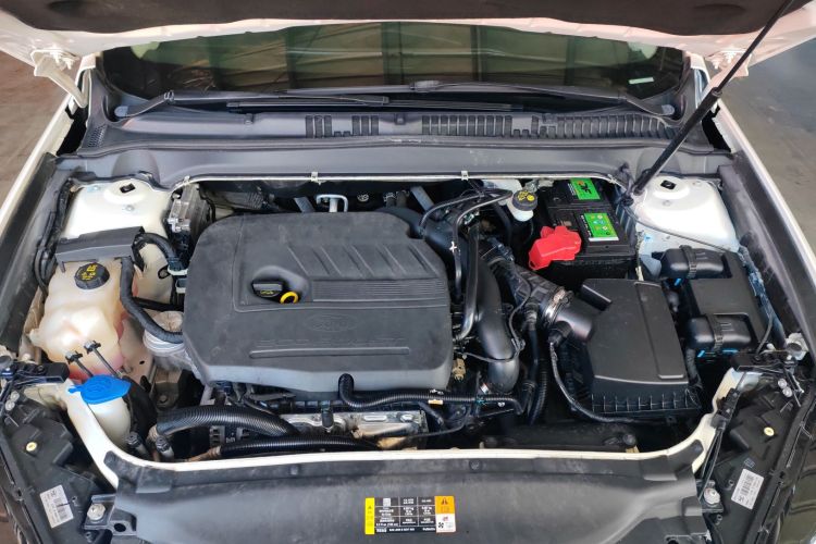 福特 蒙迪欧 2013款 1.5L GTDi180时尚型机舱底盘24