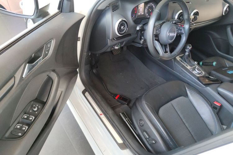 奥迪A3 2020款 Limousine 35 TFSI 时尚型 国VI中控内饰20