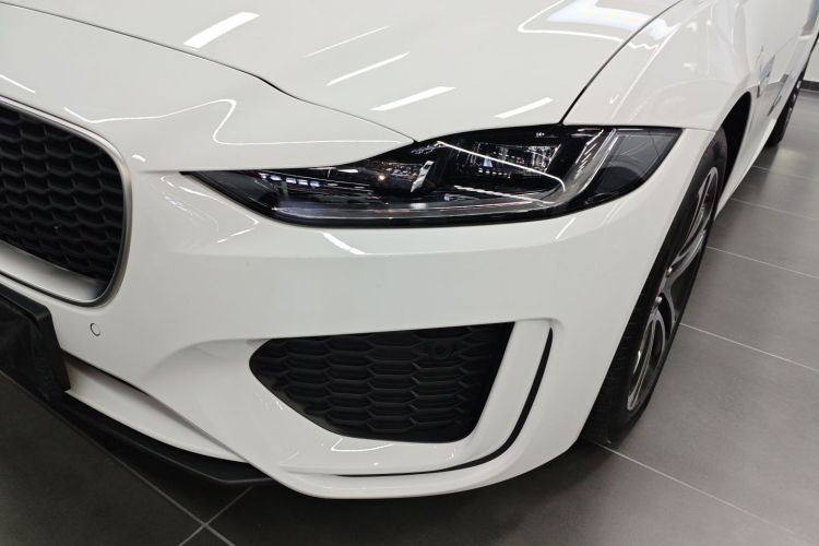 捷豹XEL 2024款 2.0T 250PS R-DYNAMIC S进取运动版局部细节36