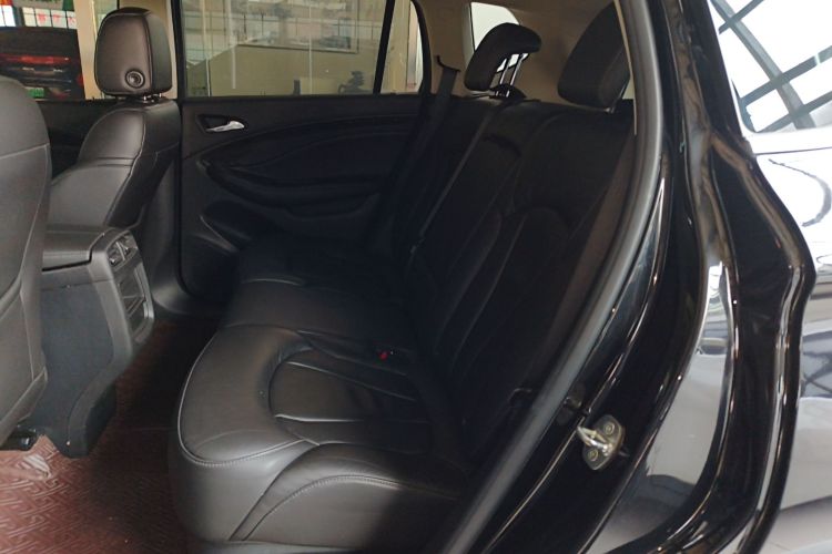 别克 昂科威 2020款 20T 两驱精英型中控内饰7004