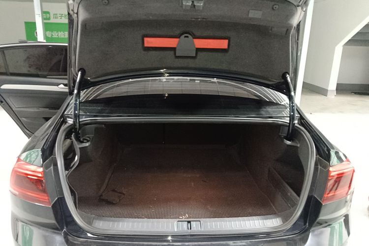 大众 迈腾 2020款 280TSI DSG 舒适型机舱底盘23