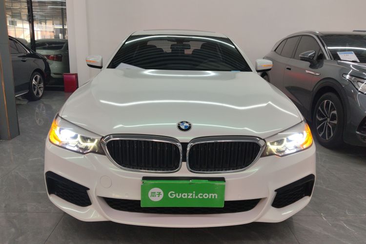 宝马5系 2020款 525Li M运动套装车身外观2