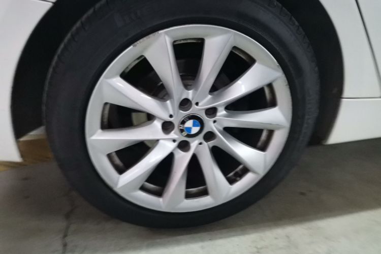 宝马3系GT 2018款 320i 时尚型车身外观6008