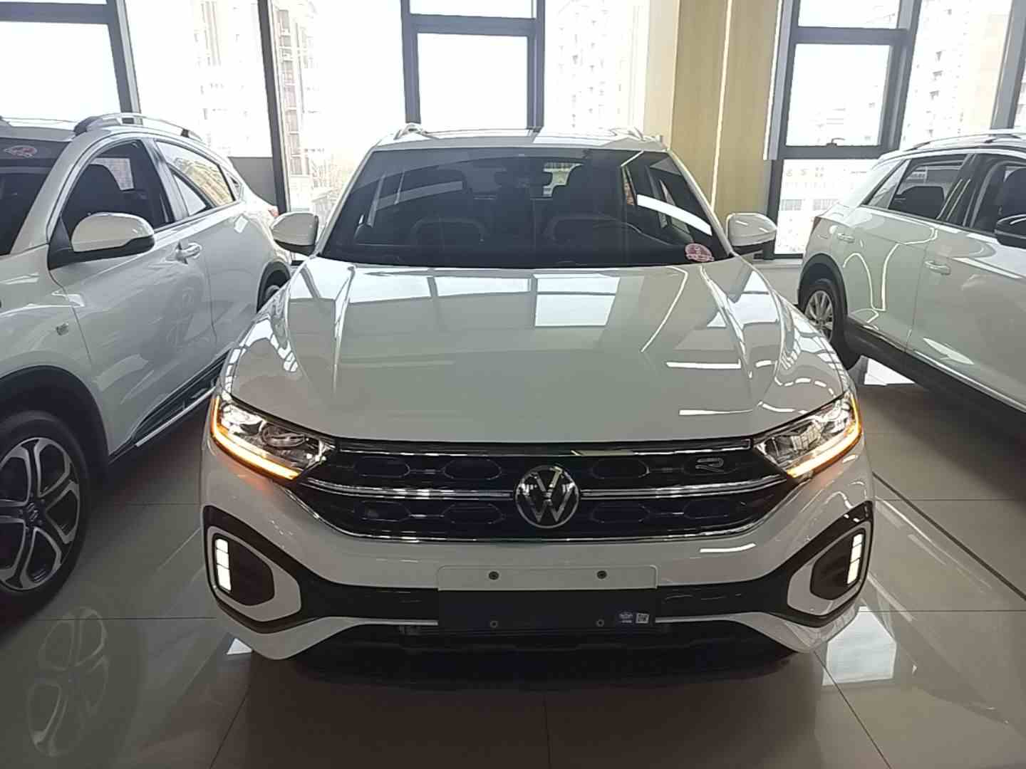 大众 T-ROC探歌 2023款 300TSI DSG两驱辰光版(1)