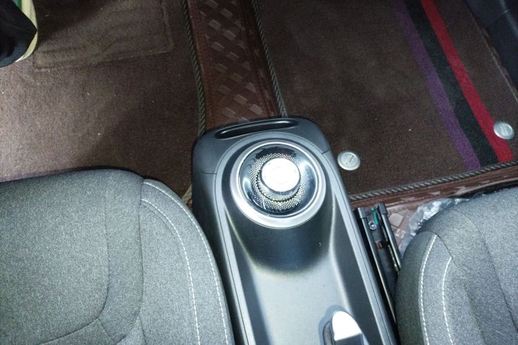 五菱汽车 五菱缤果 2024款 203km 轻享款局部细节18