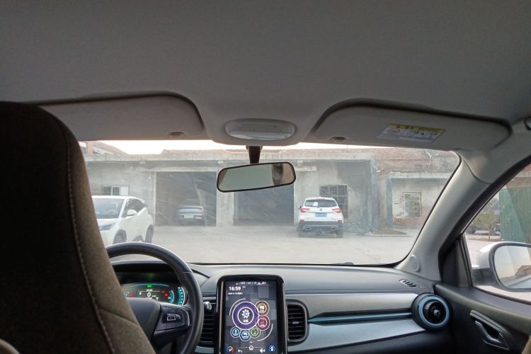 奇瑞 小蚂蚁 2022款 甜粉款 半糖版 磷酸铁锂 30kW 301km中控内饰22