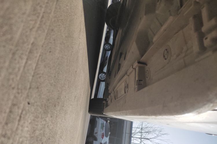 丰田 凌尚 2023款 2.0L 豪华版局部细节9002