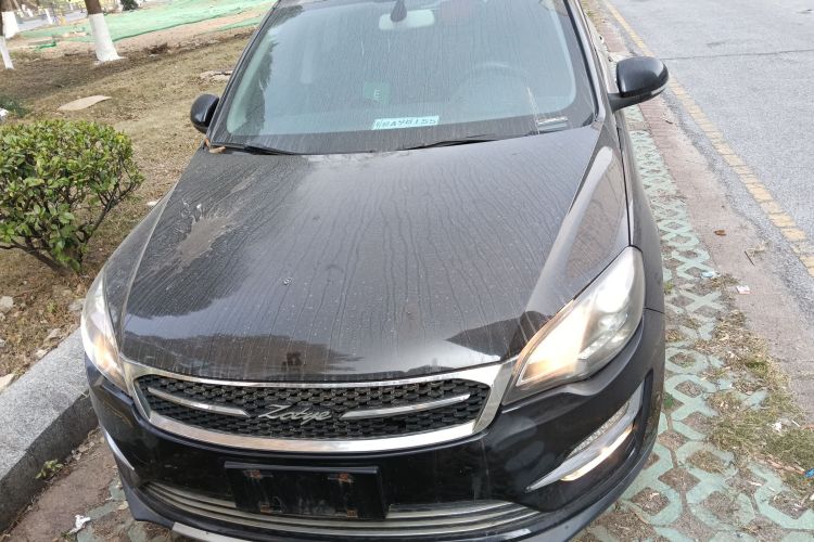 众泰 大迈X5 2015款 1.5T 手动尊贵型 国V车身外观2