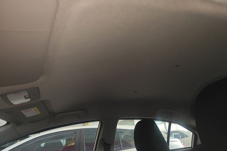 丰田 威驰 2014款 1.5L 手动智尚版中控内饰22