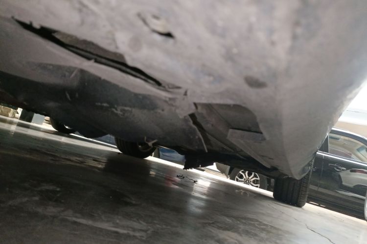 奔驰E级(进口) 2009款 E 300 优雅型局部细节9004