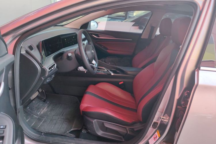 长安 逸动 2021款 PLUS 蓝鲸NE 1.4T GDI DCT尊贵型中控内饰19