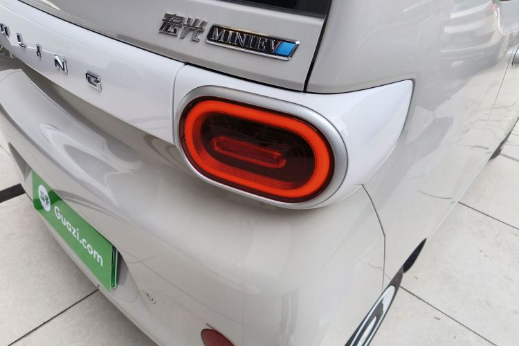 五菱汽车 宏光MINIEV 2024款 第三代 215km 青春版车身外观9