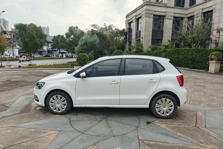 大众 Polo 2016款 1.6L 自动舒适型车身外观4