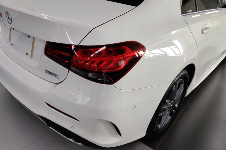 奔驰A级 2021款 A 180 L 运动轿车车身外观6002