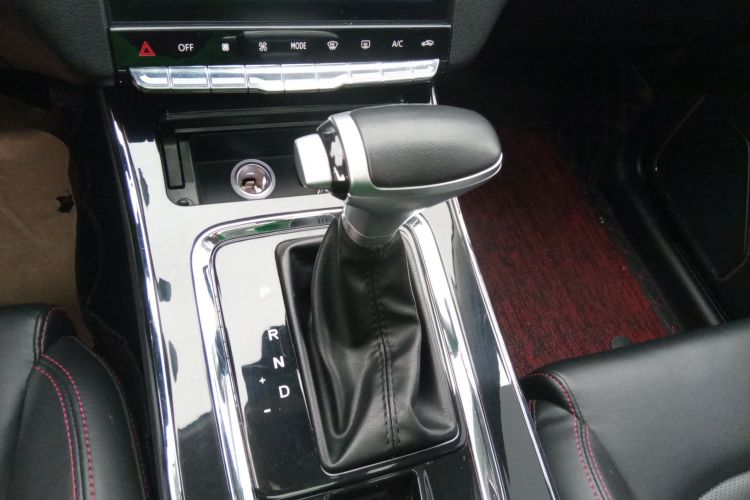 SWM斯威汽车 SWM斯威G05 2019款 1.5T 自动豪华型局部细节18
