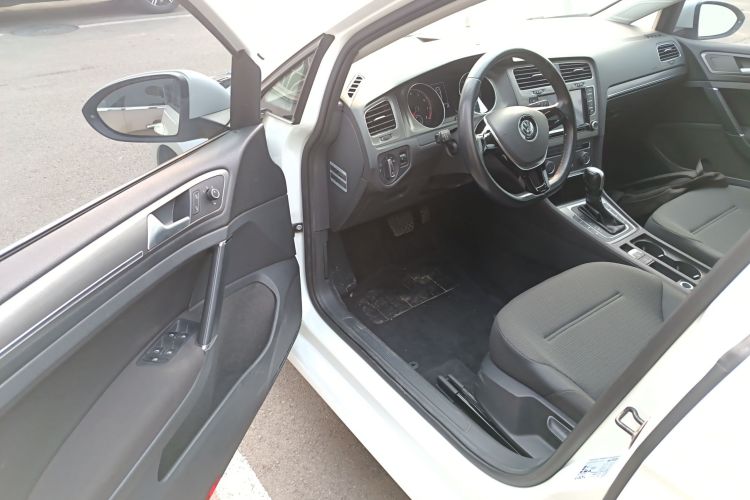 大众 高尔夫 2015款 1.6L 自动舒适型中控内饰20