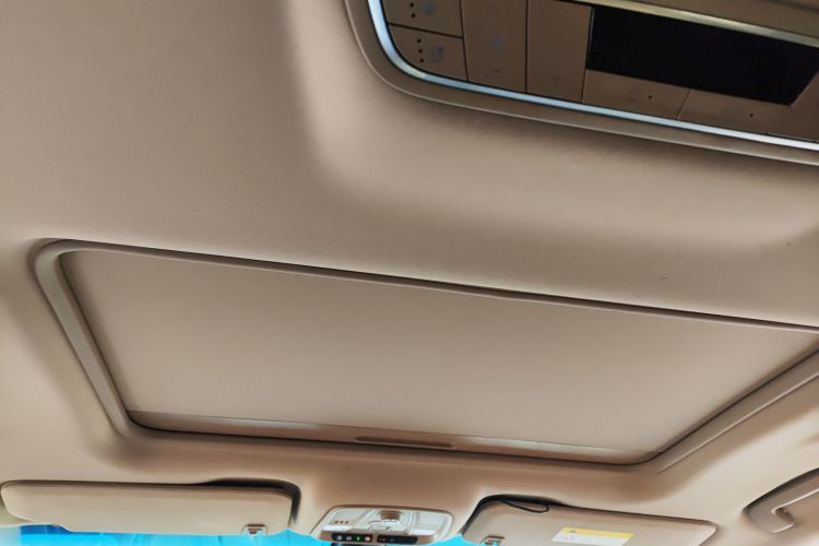 别克GL8 2017款 ES 28T 旗舰型 国V中控内饰22