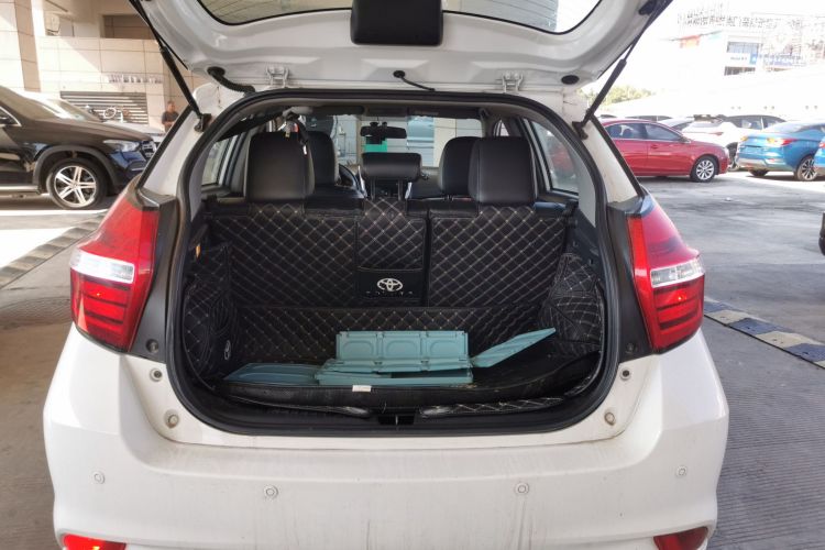 丰田 YARiS L 致炫 2020款 1.5L CVT豪华版机舱底盘23