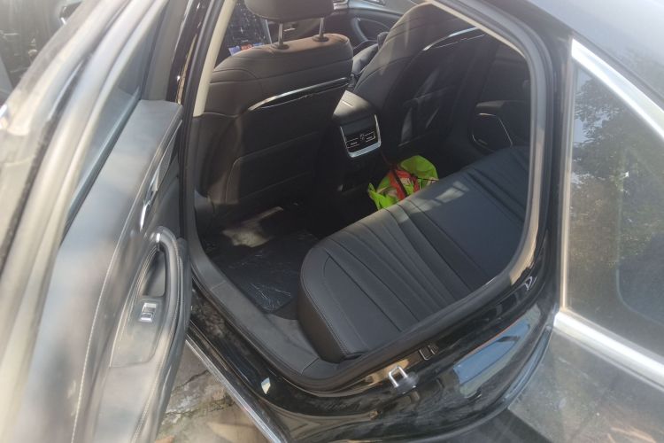 红旗H5 2023款 1.5T DCT智联旗韵版中控内饰21