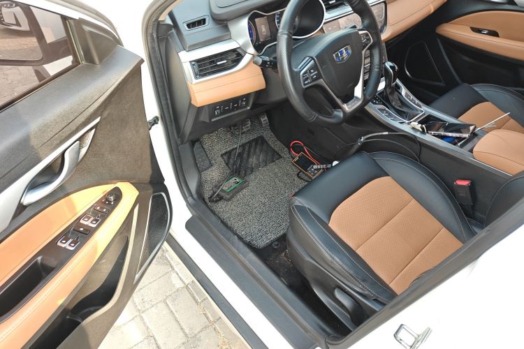 吉利汽车 远景S1 2018款 1.4T CVT锋驰型中控内饰7003