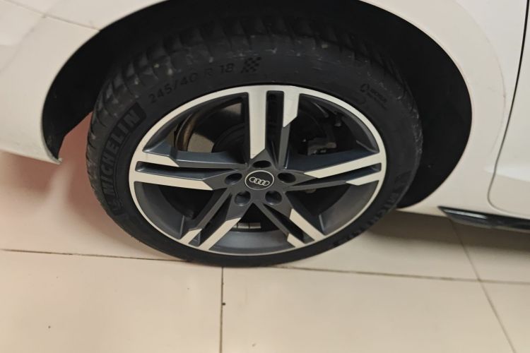 奥迪A4L 2022款 40 TFSI 豪华动感型车身外观6008