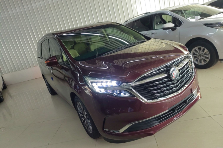 别克GL8 2022款 ES陆尊 653T 豪华型车身外观3