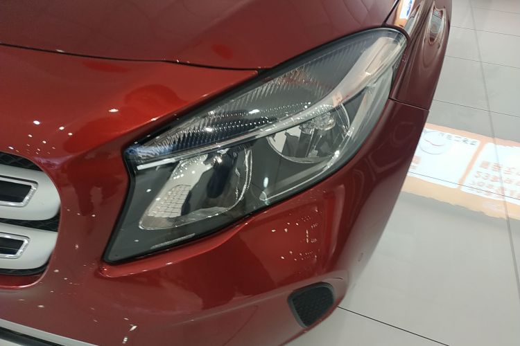 奔驰GLA 2019款 GLA 200 动感型局部细节36