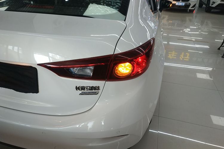 马自达3 昂克赛拉 2016款 三厢 1.5L 自动豪华型车身外观6006