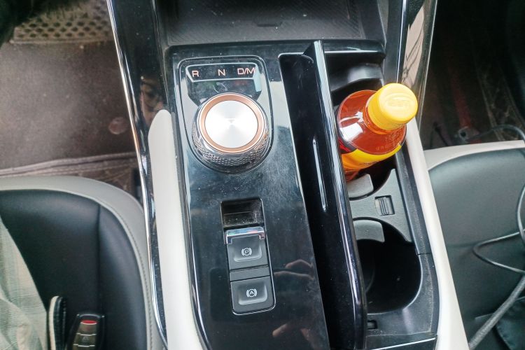 哈弗H6 2021款 第三代 2.0T 自动四驱Max中控内饰18