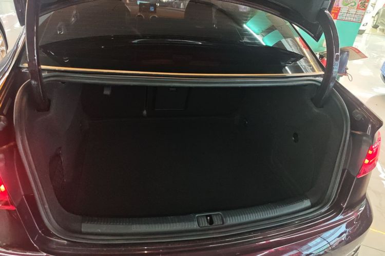 奥迪A3 2018款 30周年年型 Limousine 35 TFSI 运动型局部细节23