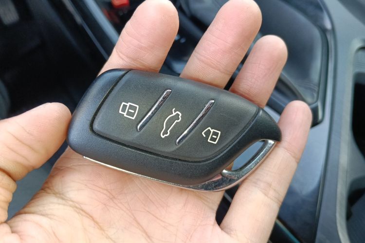 荣威i5 2021款 1.5L CVT钻石版中控内饰11